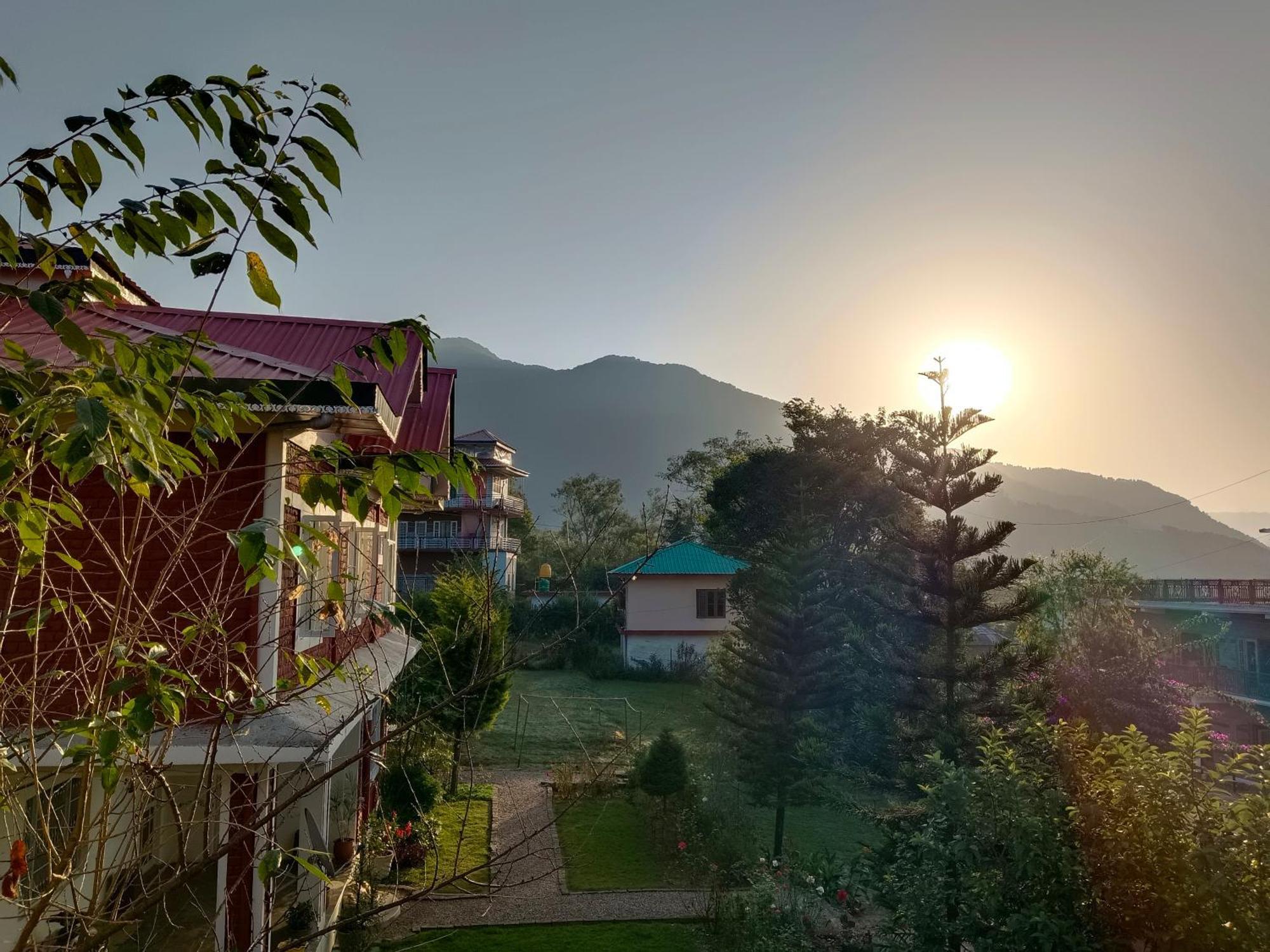 Aditya Homestay Bir-Billing Surrounded By Mountains Kültér fotó